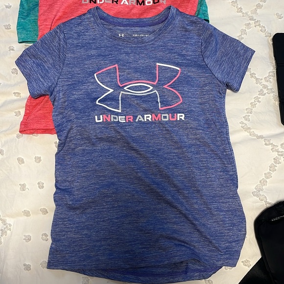 MINT Under Armour Girls XS Heather Performance Tees Tshirts - Picture 2 of 5
